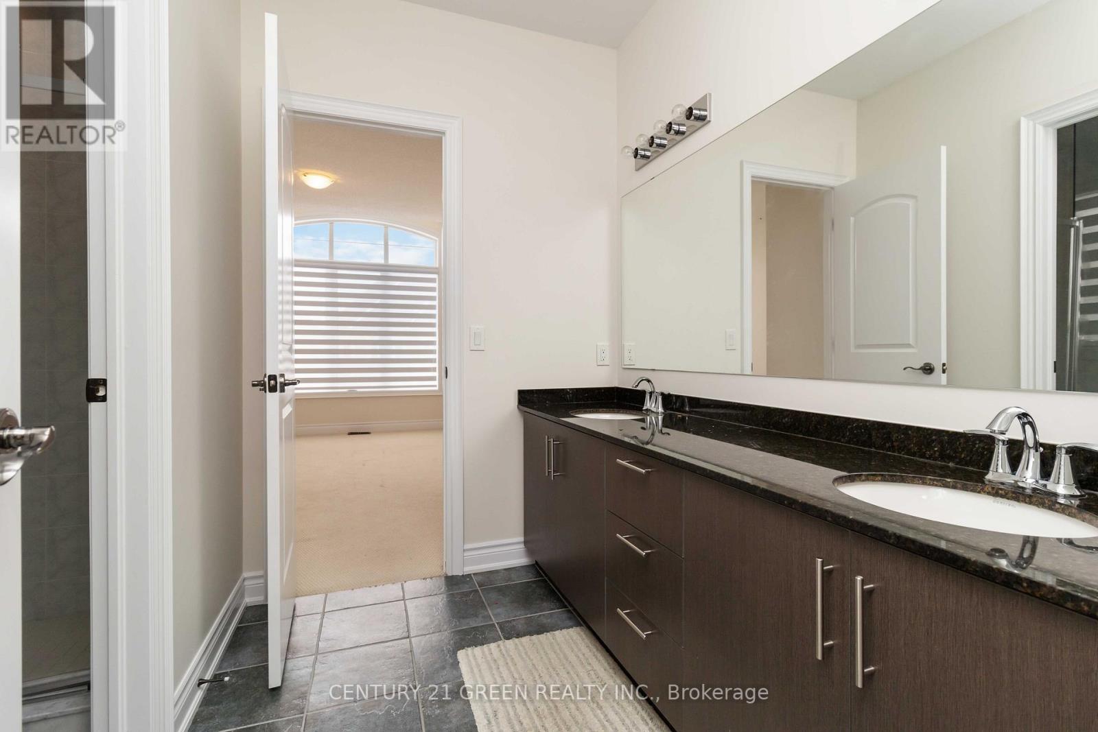 13 Foothills Crescent, Brampton, Ontario  L6P 4G9 - Photo 25 - W12007110
