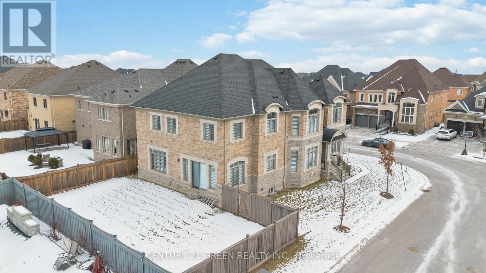 13 Foothills Crescent, Brampton, Ontario  L6P 4G9 - Photo 34 - W12007110