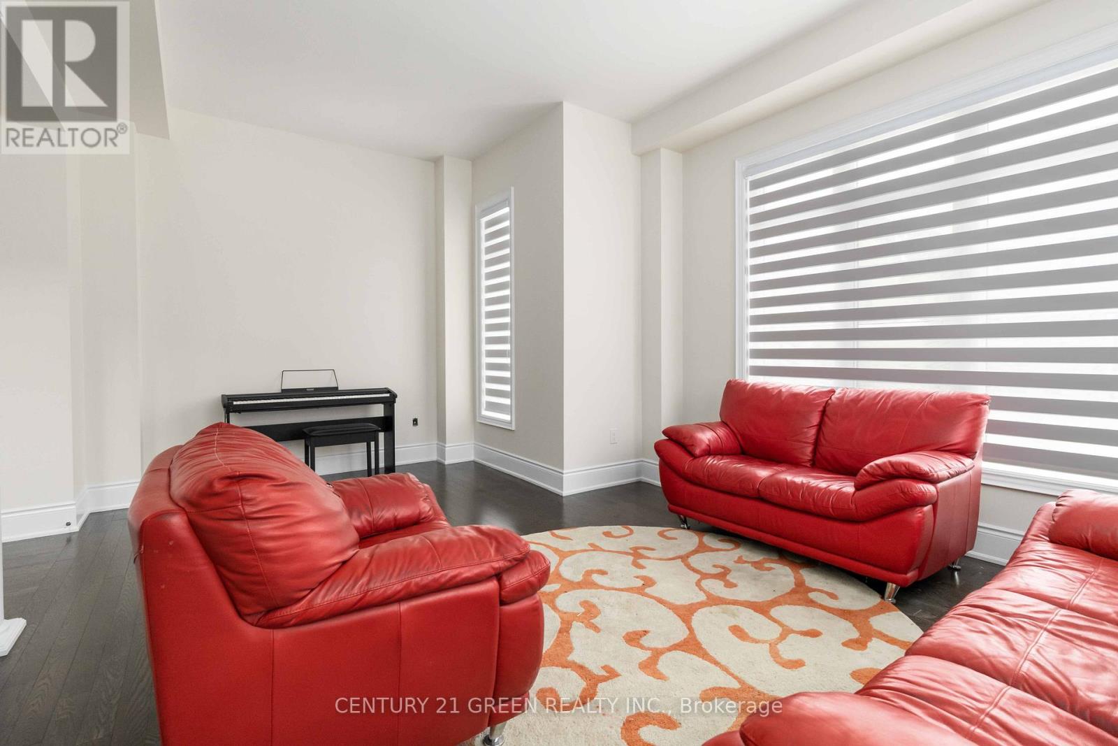 13 Foothills Crescent, Brampton, Ontario  L6P 4G9 - Photo 6 - W12007110
