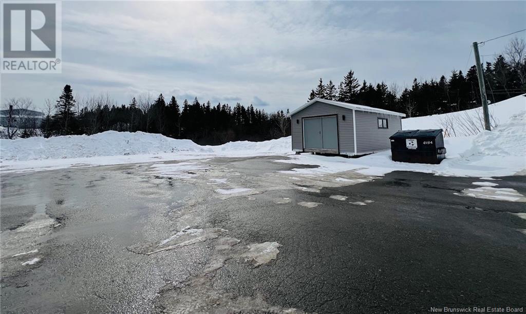10 Rue Du Portage, Caraquet, New Brunswick  E1W 1B6 - Photo 5 - NB113622