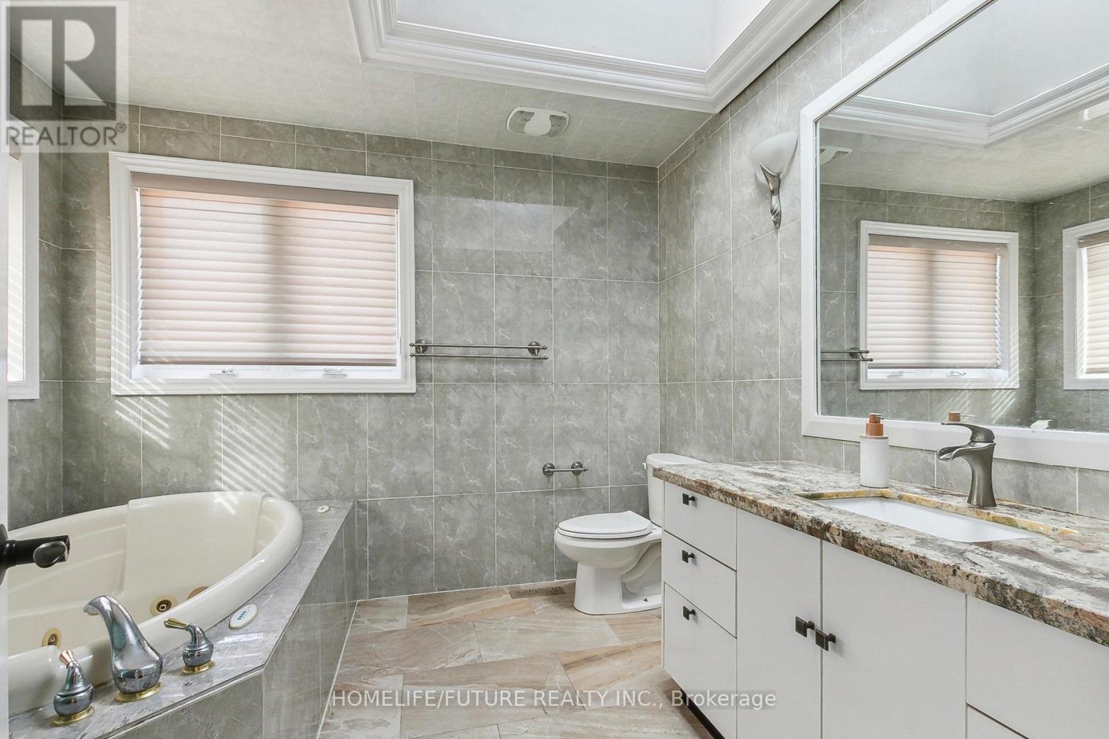 44 Norman Ross Drive, Markham, Ontario  L3S 2Z1 - Photo 28 - N11964439