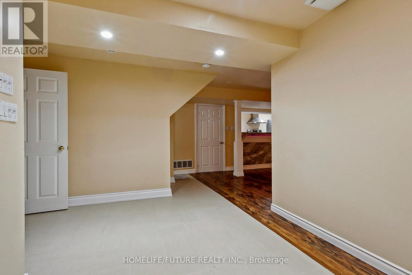 44 Norman Ross Drive, Markham, Ontario  L3S 2Z1 - Photo 39 - N11964439