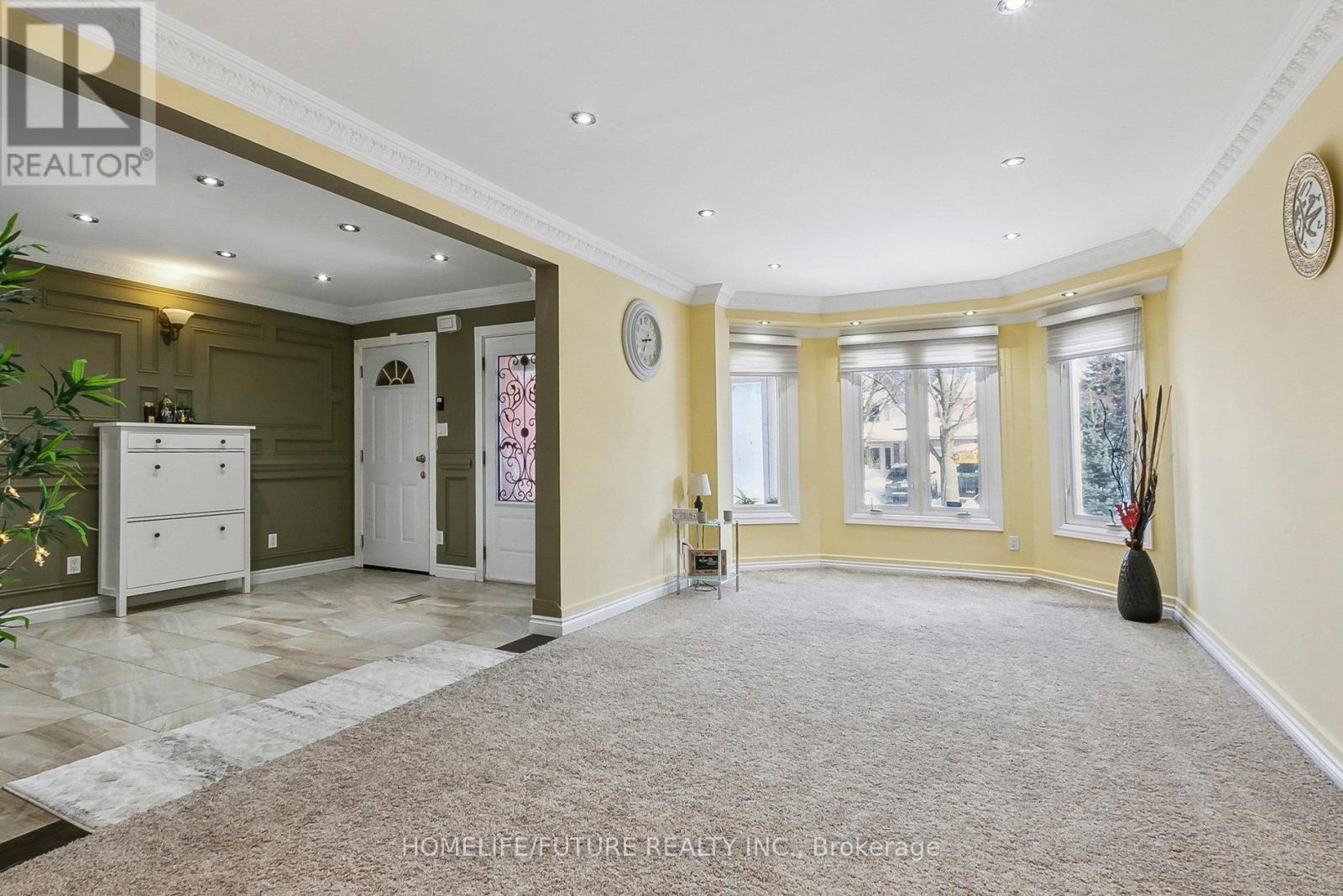 44 Norman Ross Drive, Markham, Ontario  L3S 2Z1 - Photo 7 - N11964439