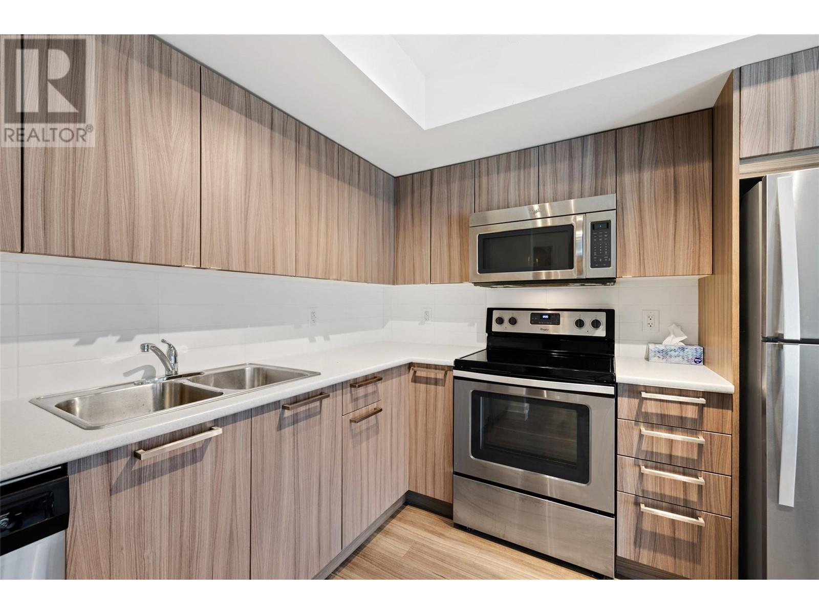 Property at 883 Academy Way Unit# 111 image 3