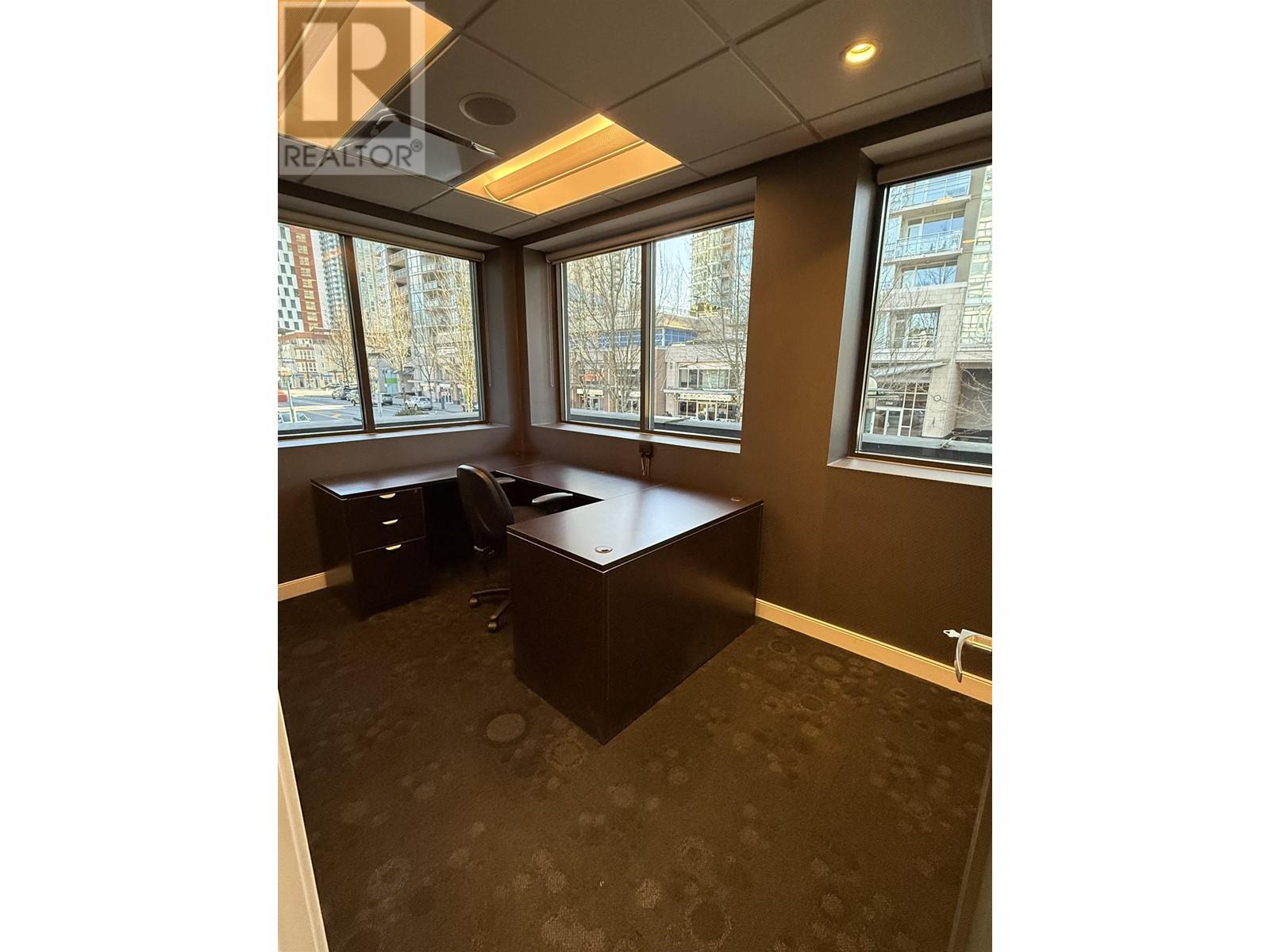 211 2957 Glen Drive, Coquitlam, British Columbia  V3B 2P7 - Photo 11 - C8067279