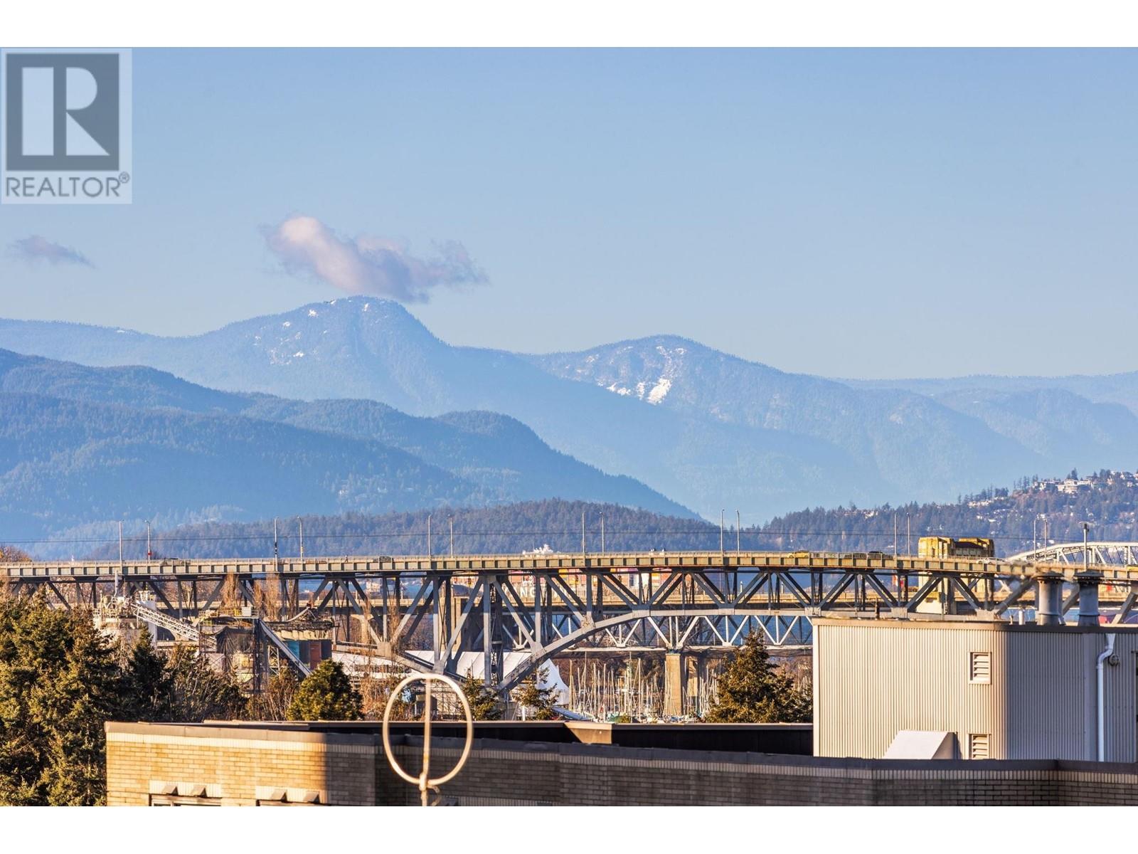 Listing Picture 2 of 28 : 607 522 W 8TH AVENUE, Vancouver / 溫哥華 - 魯藝地產 Yvonne Lu Group - MLS Medallion Club Member