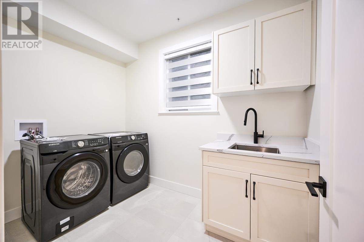 20351 123 Avenue, Maple Ridge, British Columbia  V2X 4A6 - Photo 11 - R2974923