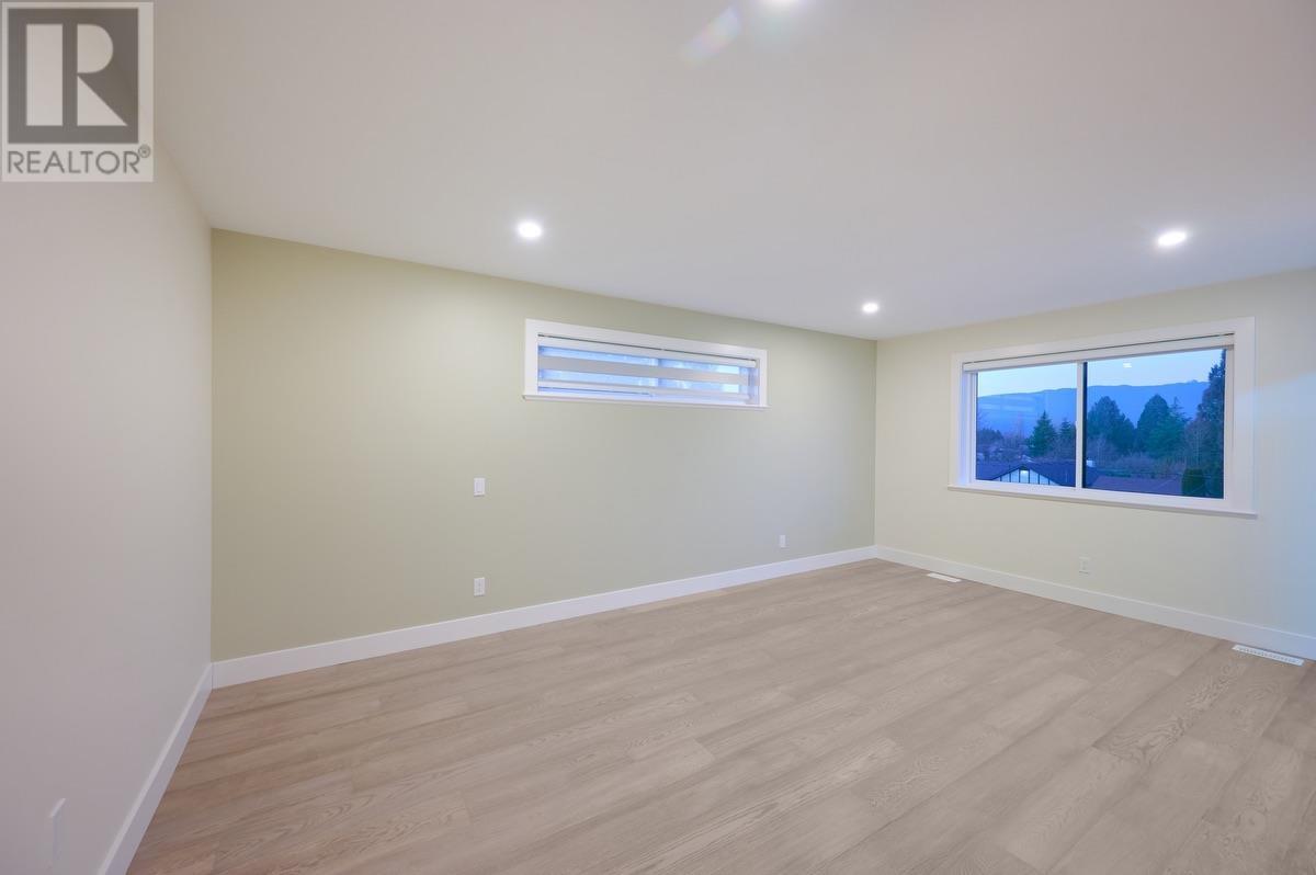 20351 123 Avenue, Maple Ridge, British Columbia  V2X 4A6 - Photo 13 - R2974923
