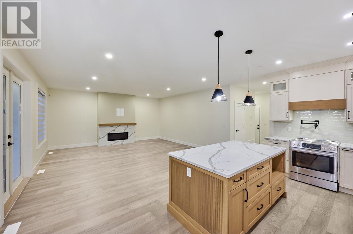 20351 123 Avenue, Maple Ridge, British Columbia  V2X 4A6 - Photo 9 - R2974923