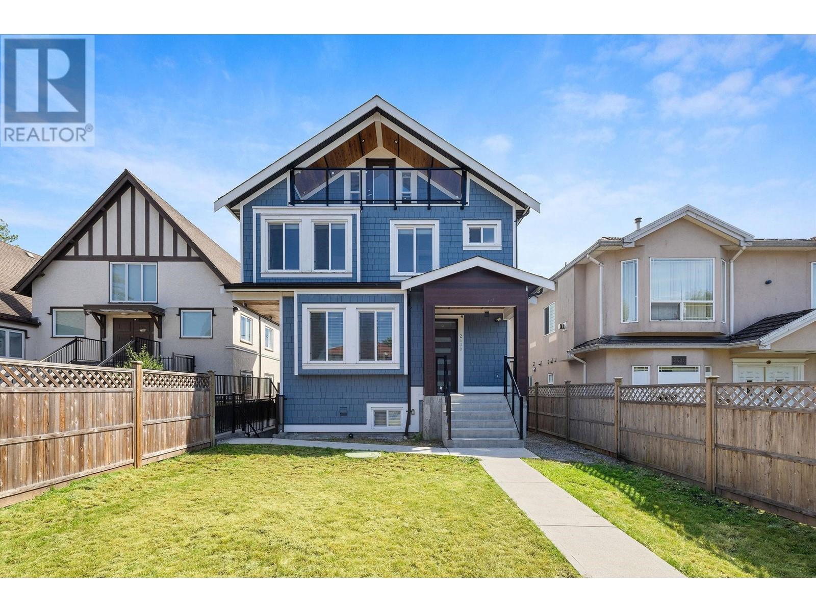 1 2430 E 41st Avenue, Vancouver, British Columbia  V5R 2W4 - Photo 1 - R2974925