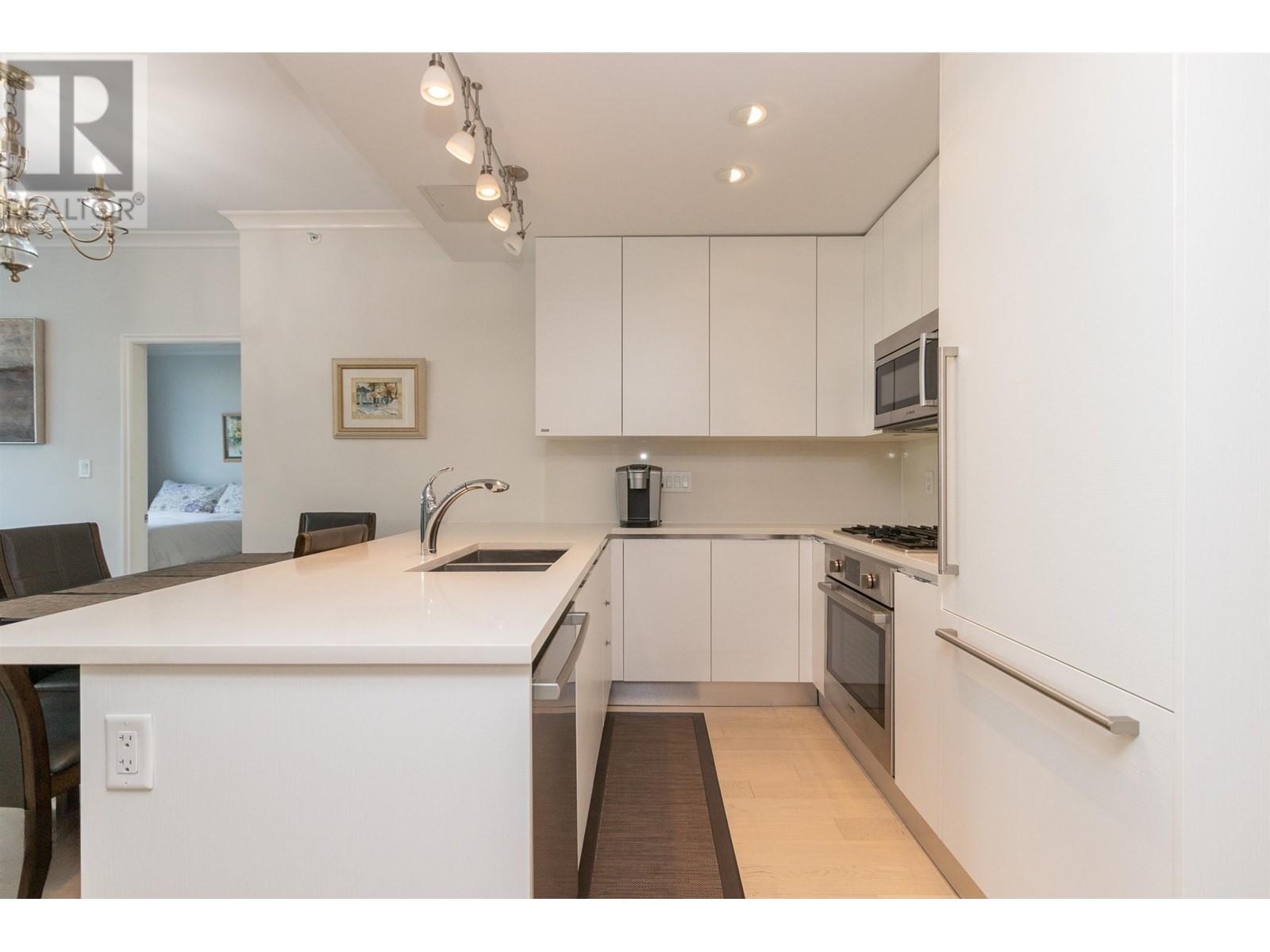 705 199 Victory Ship Way, North Vancouver, British Columbia  V7N 0E2 - Photo 5 - R2974774