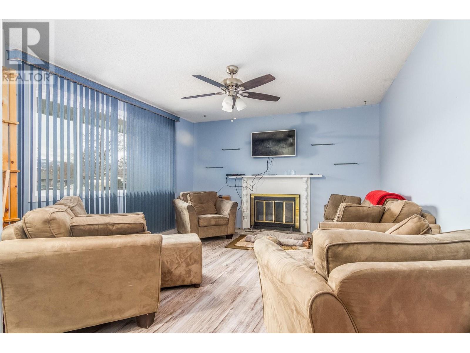 Property at 3072 Springfield Road image 3