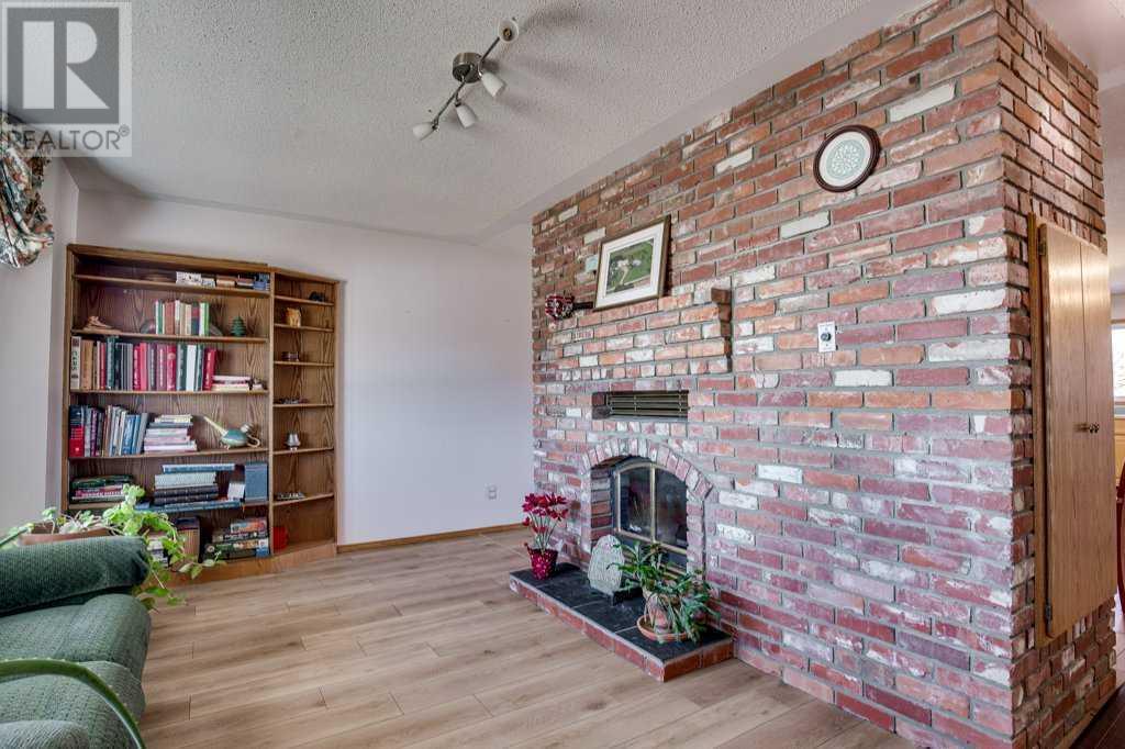 39403 Range Road 275, Rural Lacombe County, Alberta  T4M 0X2 - Photo 5 - A2199885