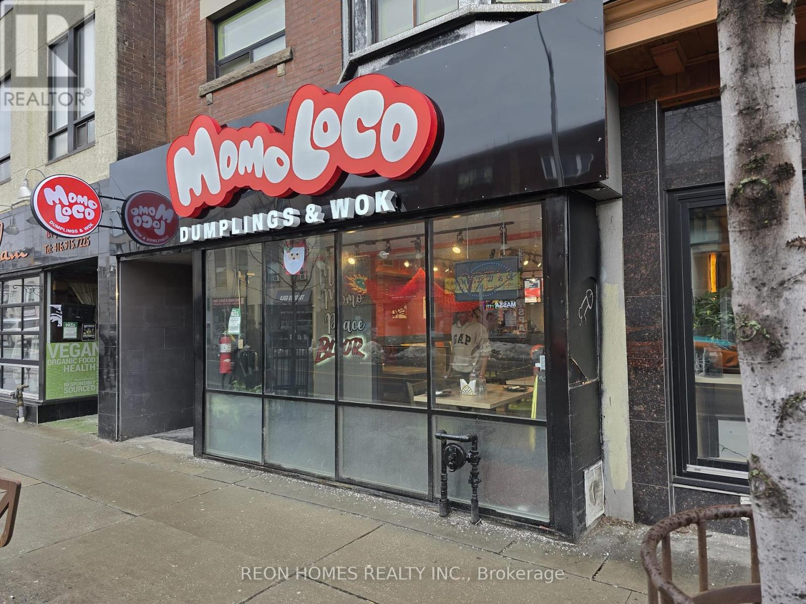 Property at 810 BLOOR STREET W image 4
