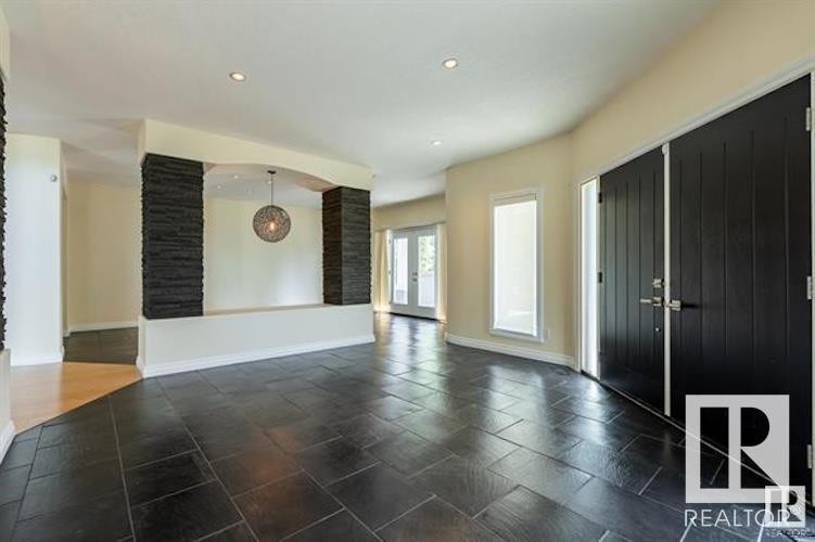 Property at 12428 103 AV NW image 4