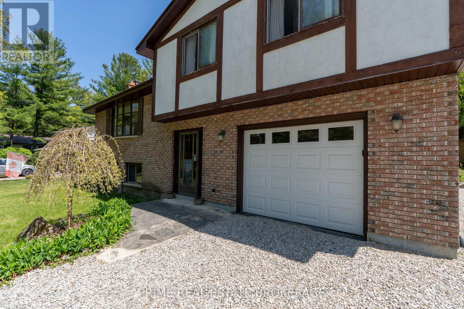 Property at 9995 PORT FRANKS ESTATE DRIVE image 4