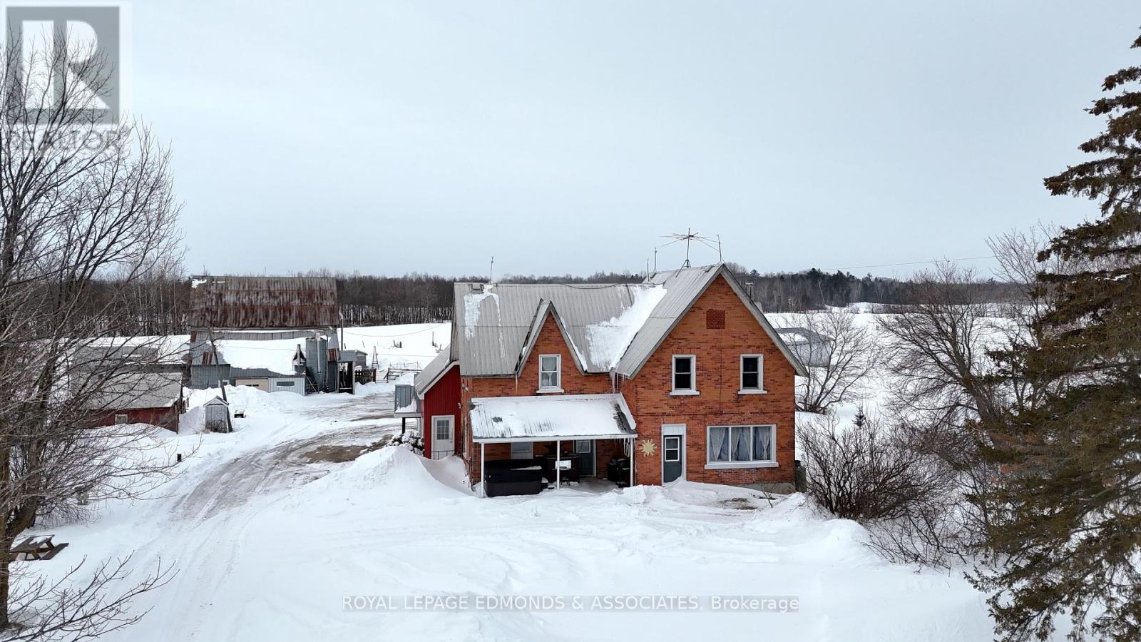 315 Beachburg Road, Whitewater Region, Ontario  K0J 1K0 - Photo 1 - X12007345