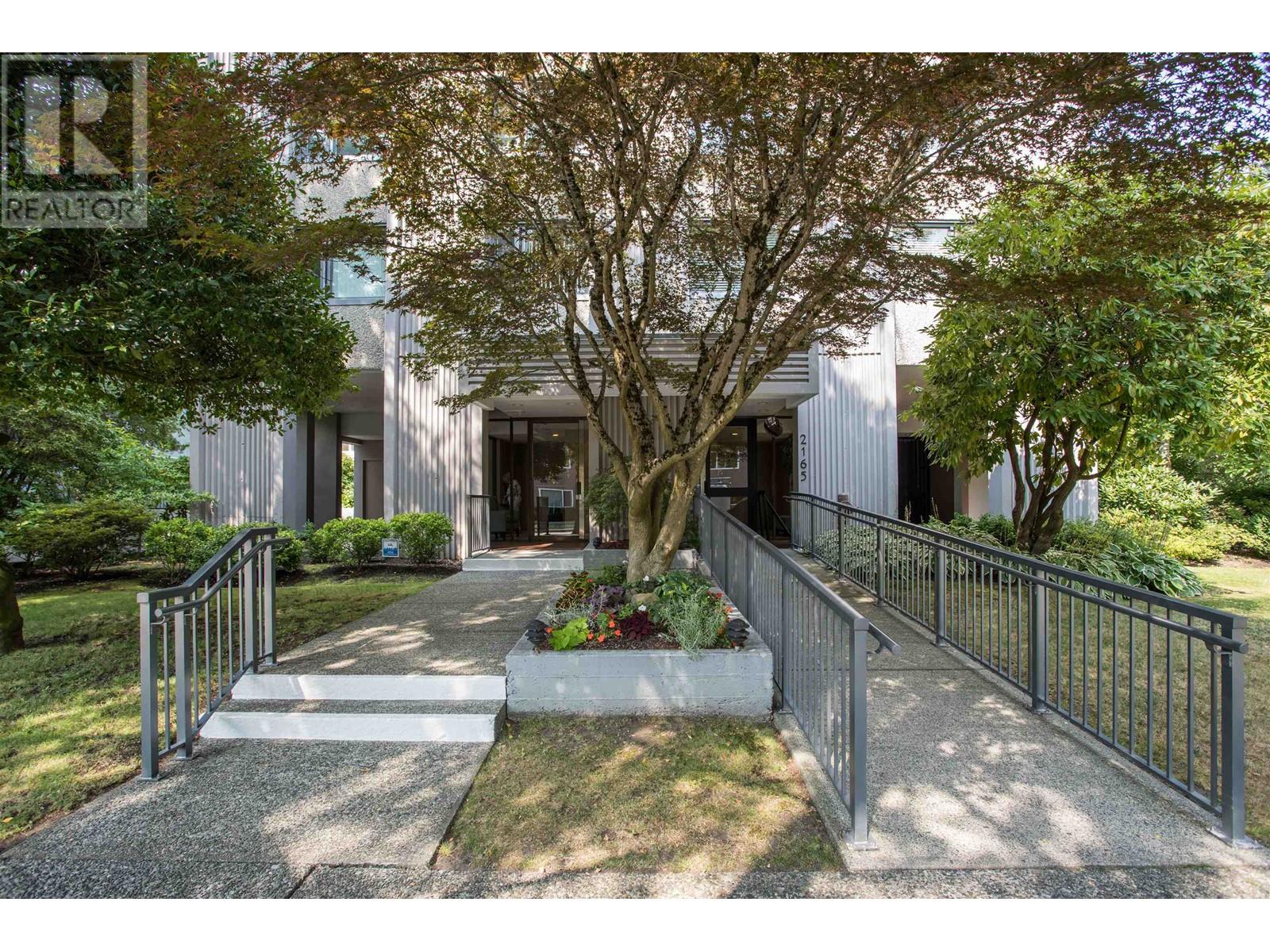 704 2165 W 40th Avenue, Vancouver, British Columbia  V6M 1W4 - Photo 4 - R2973901