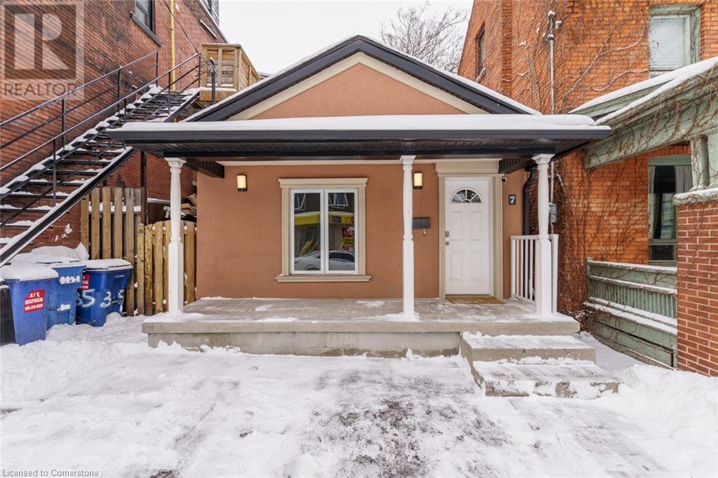 7 Hess Street N, Hamilton, Ontario  L8R 2S5 - Photo 4 - 40704522