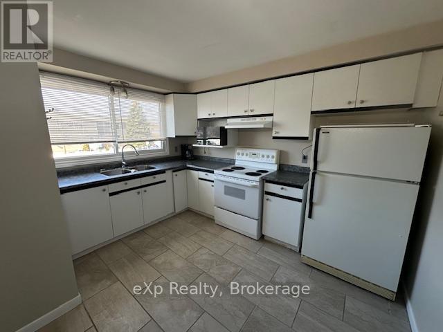 29 - 850 Walsh Street W, Kincardine, Ontario  N2Z 1P1 - Photo 5 - X12005915