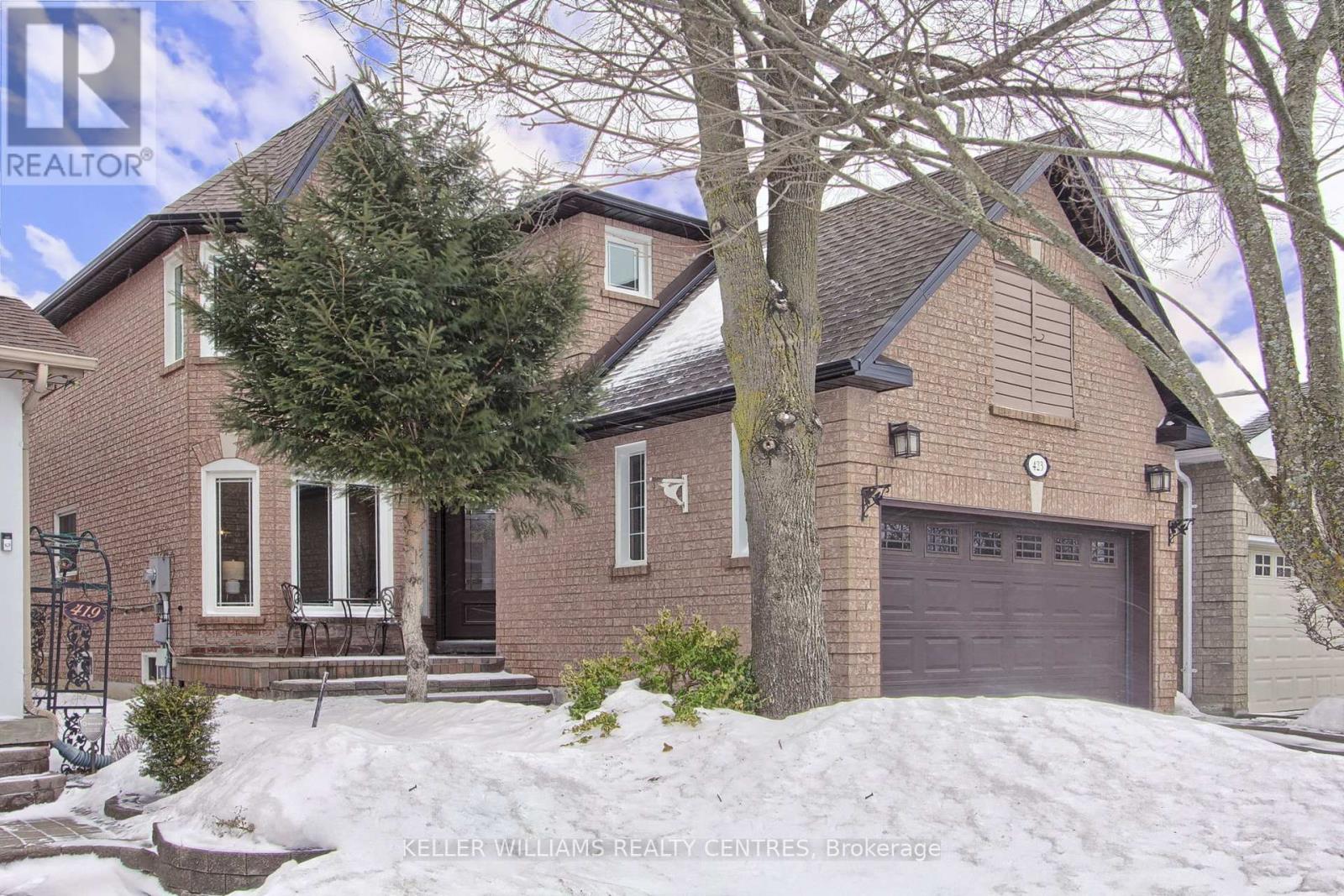 423 BARTHOLOMEW DRIVE, Newmarket, Ontario