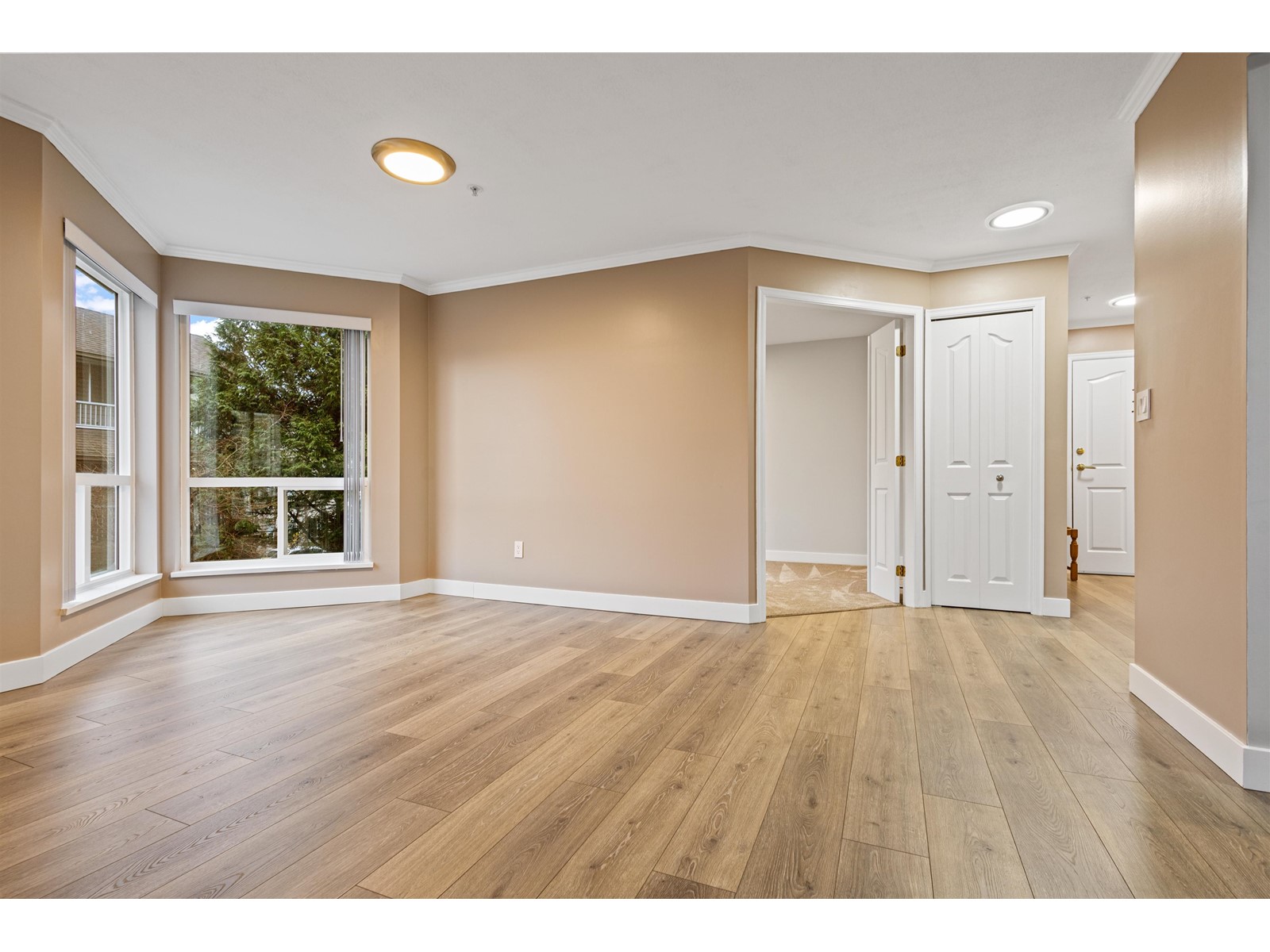 206 32120 Mt Waddington Avenue, Abbotsford, British Columbia  V2T 2E8 - Photo 4 - R2974155