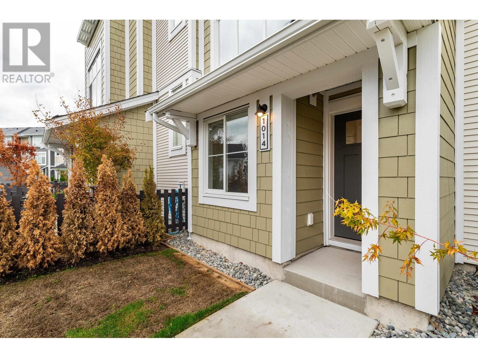 1014 11280 Pazarena Place, Maple Ridge, British Columbia  V2X 4K9 - Photo 2 - R2974853
