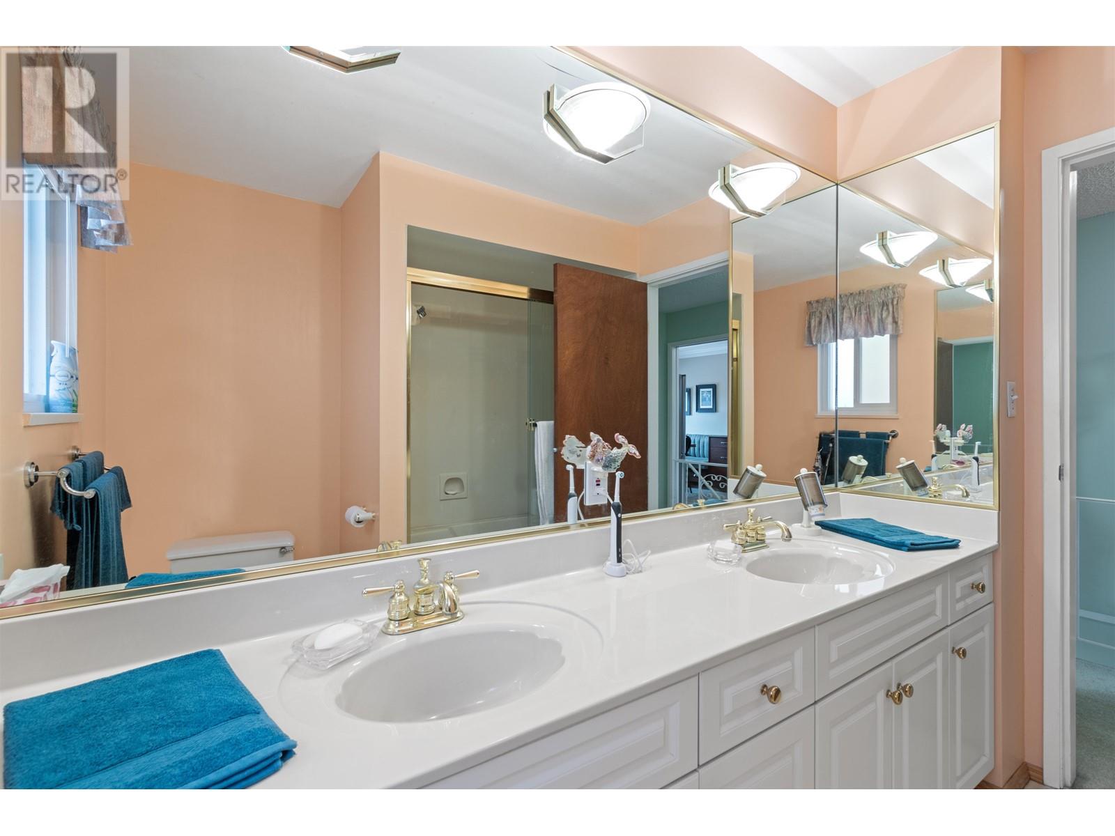 1542 W 65th Avenue, Vancouver, British Columbia  V6P 2R1 - Photo 29 - R2974282