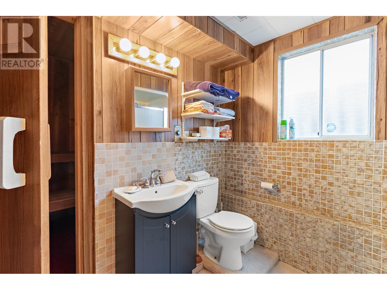 1542 W 65th Avenue, Vancouver, British Columbia  V6P 2R1 - Photo 22 - R2974282