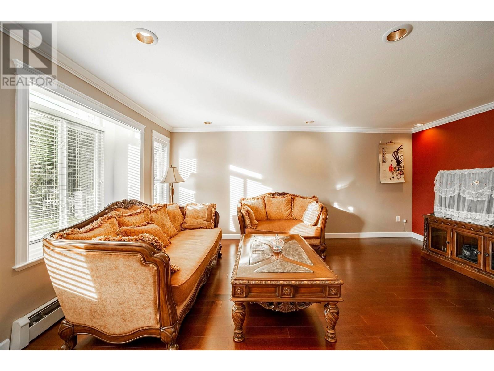 6970 Willingdon Avenue, Burnaby, British Columbia  V5J 3R2 - Photo 21 - R2974937