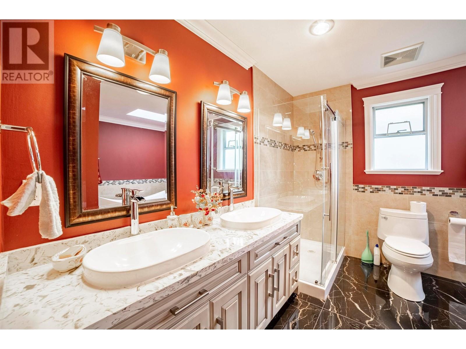 6970 Willingdon Avenue, Burnaby, British Columbia  V5J 3R2 - Photo 13 - R2974937