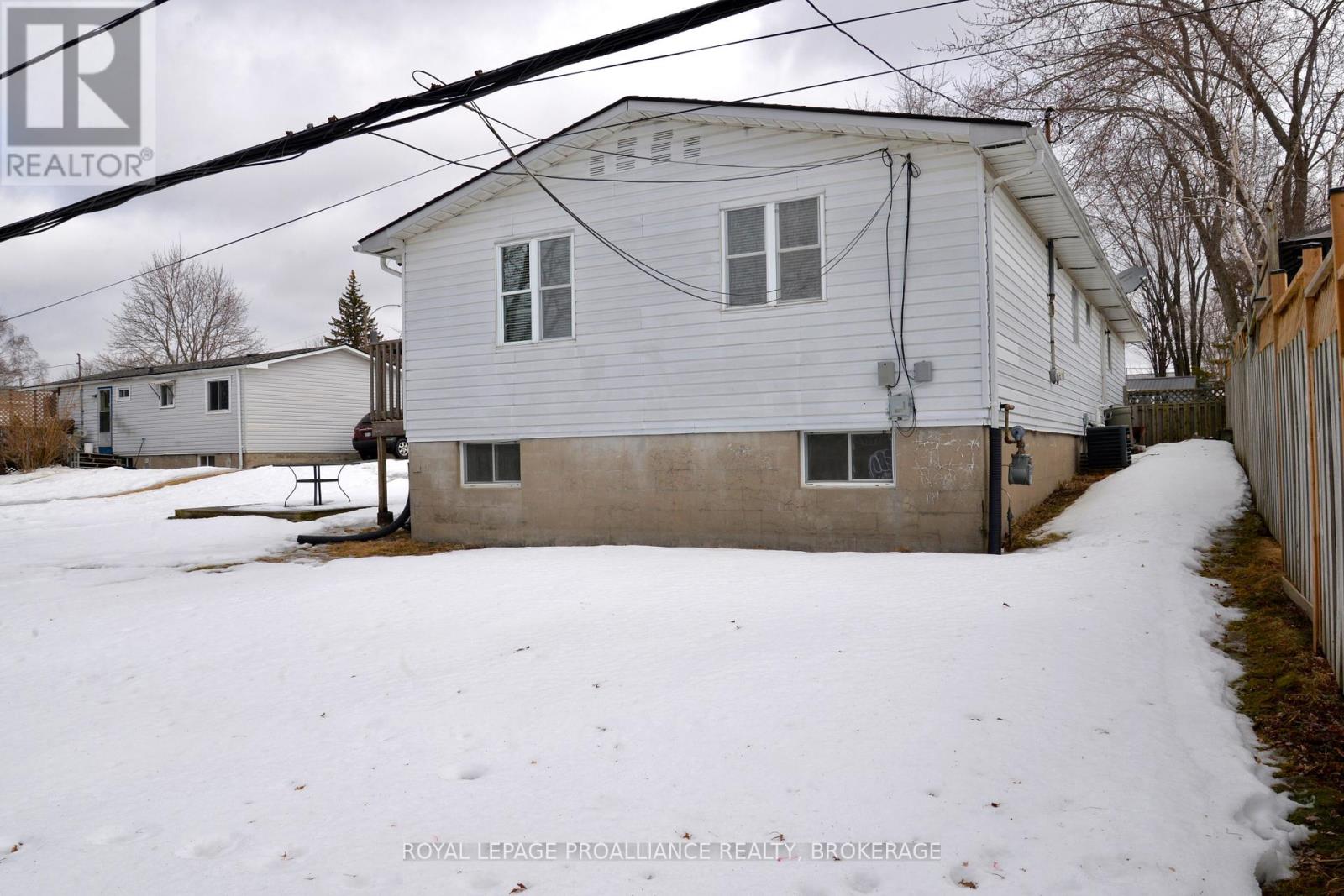 54 Clairton Place, Loyalist, Ontario  K7N 1R7 - Photo 36 - X12007228