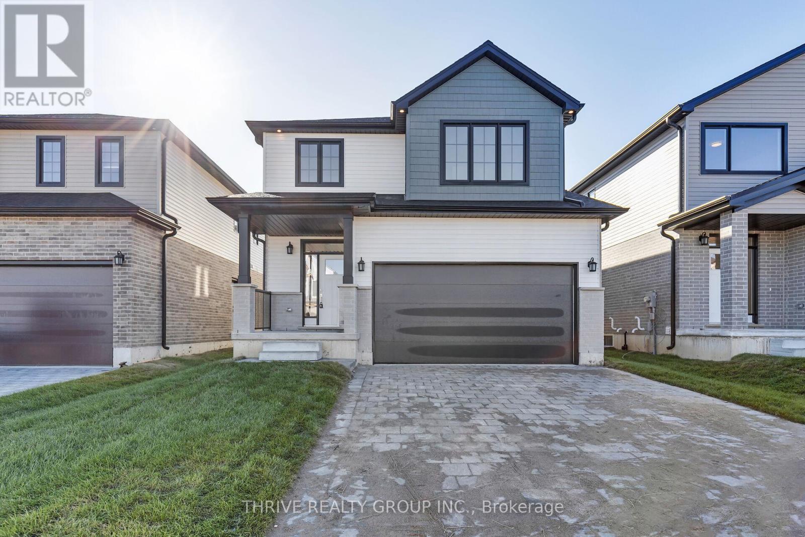 Property at 3024 BUROAK CRESCENT image 3