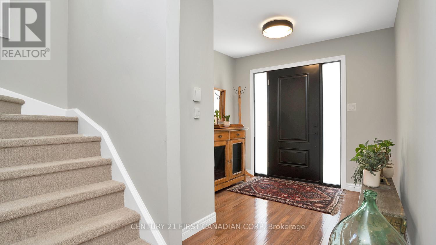 Photo 6 of 50 for 782 Marigold Street