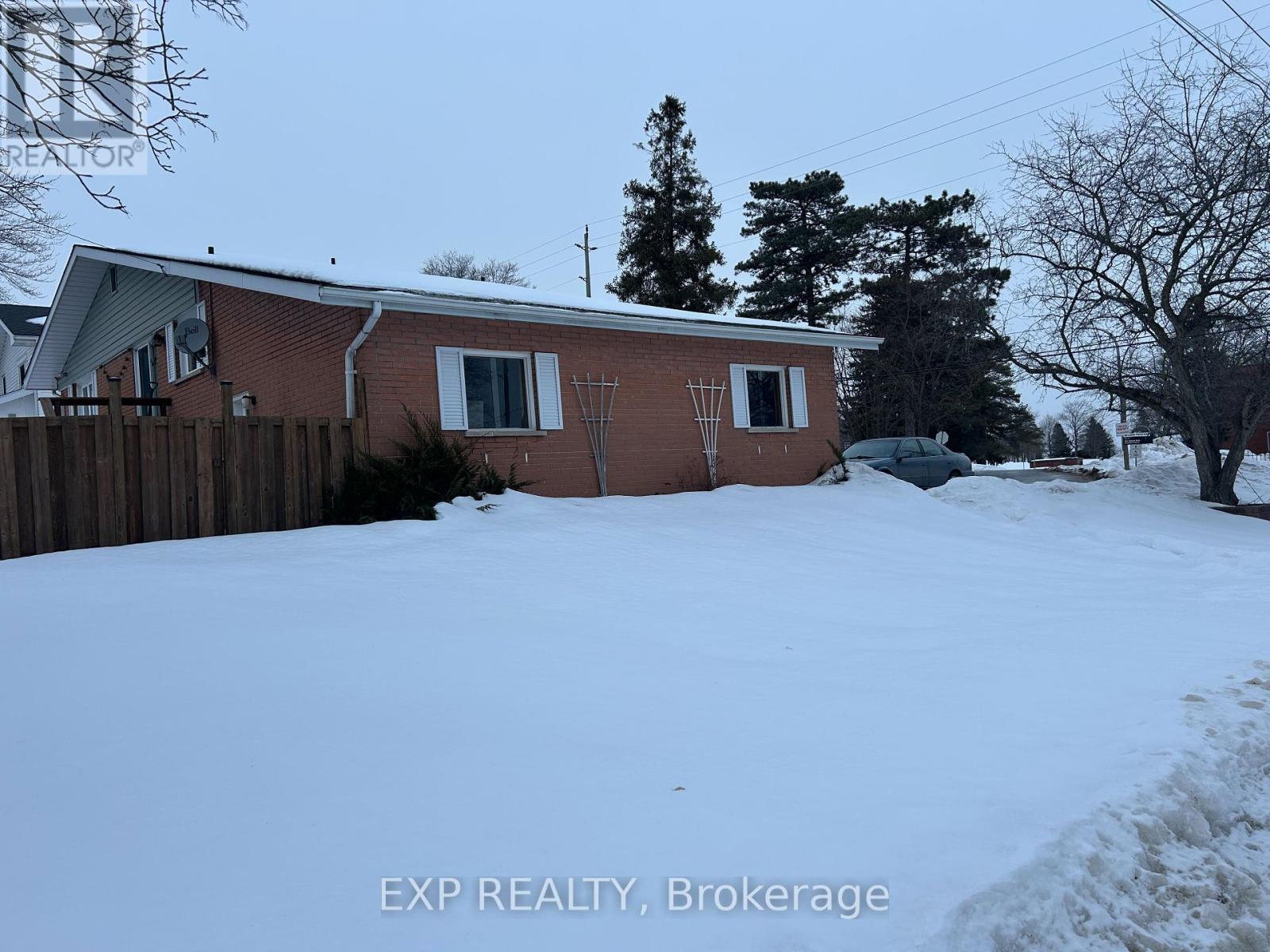 24 OXFORD AVENUE Brockville