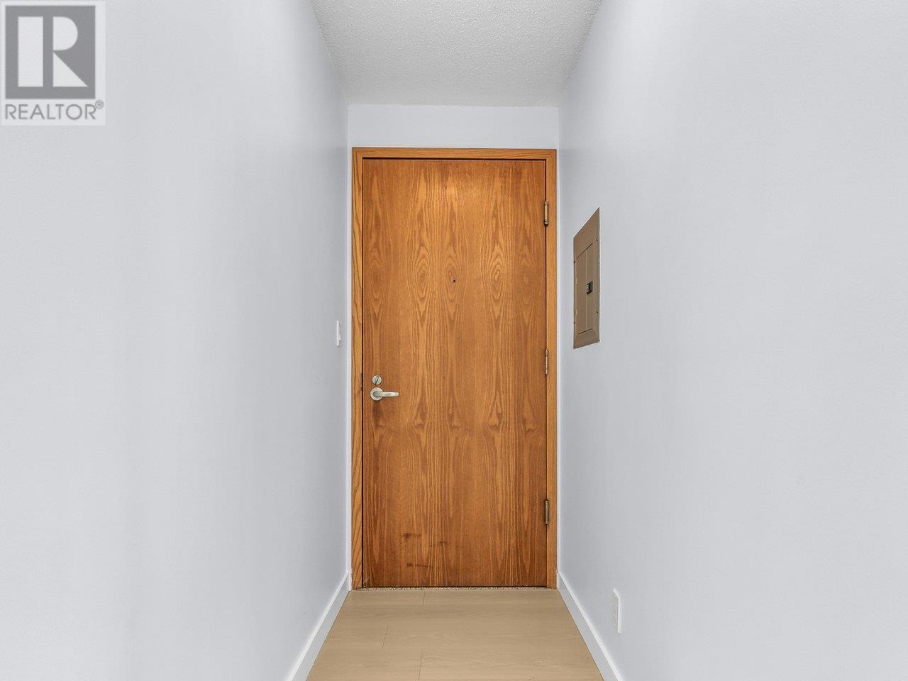 Listing Picture 12 of 22 : 1906 1288 W GEORGIA STREET, Vancouver / 溫哥華 - 魯藝地產 Yvonne Lu Group - MLS Medallion Club Member