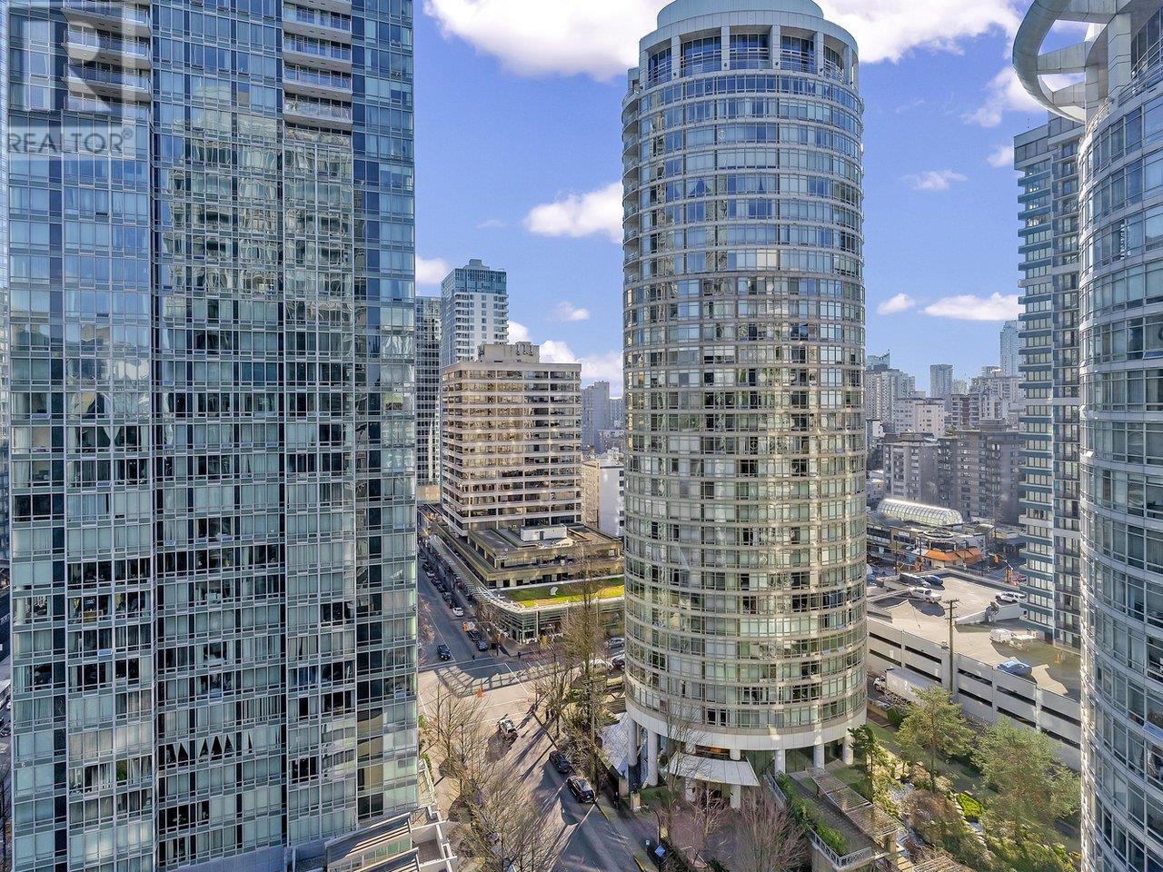 Listing Picture 20 of 22 : 1906 1288 W GEORGIA STREET, Vancouver / 溫哥華 - 魯藝地產 Yvonne Lu Group - MLS Medallion Club Member