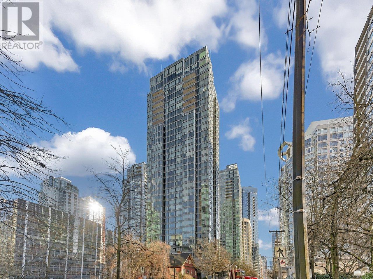 Listing Picture 19 of 22 : 1906 1288 W GEORGIA STREET, Vancouver / 溫哥華 - 魯藝地產 Yvonne Lu Group - MLS Medallion Club Member