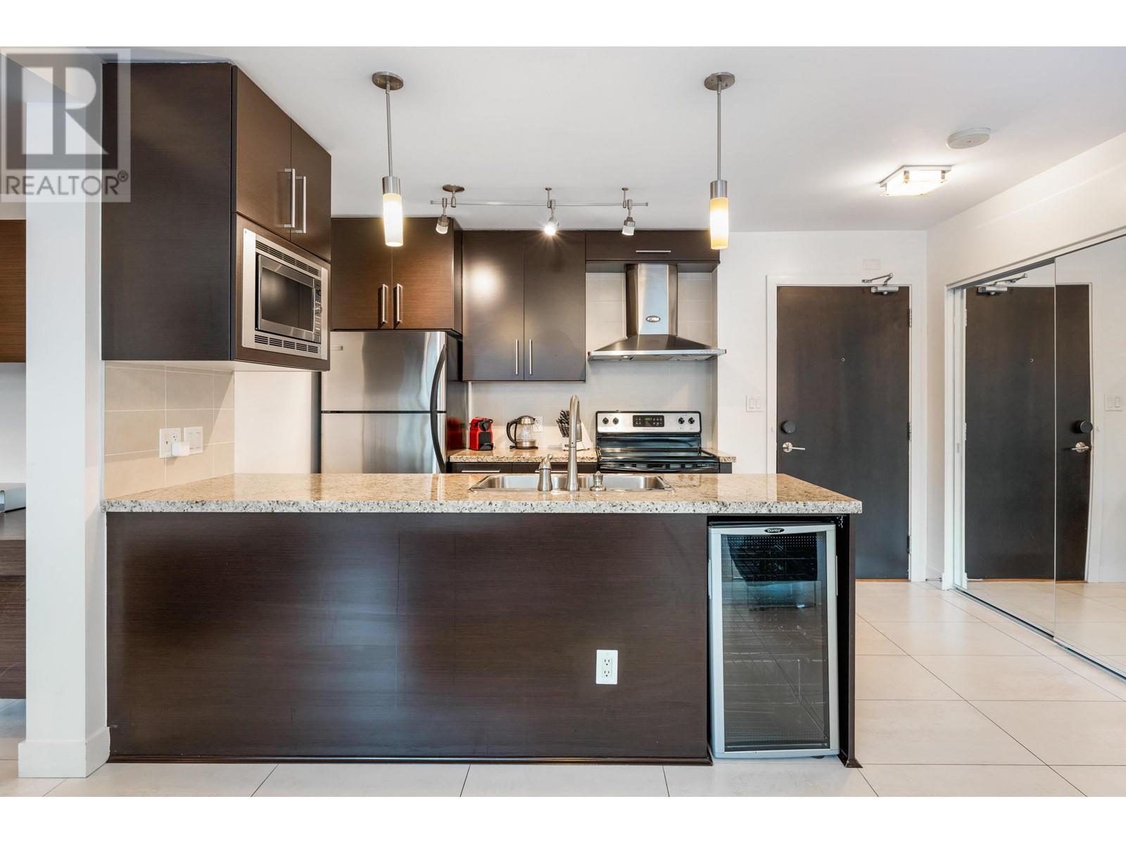 Listing Picture 7 of 34 : 506 633 ABBOTT STREET, Vancouver / 溫哥華 - 魯藝地產 Yvonne Lu Group - MLS Medallion Club Member