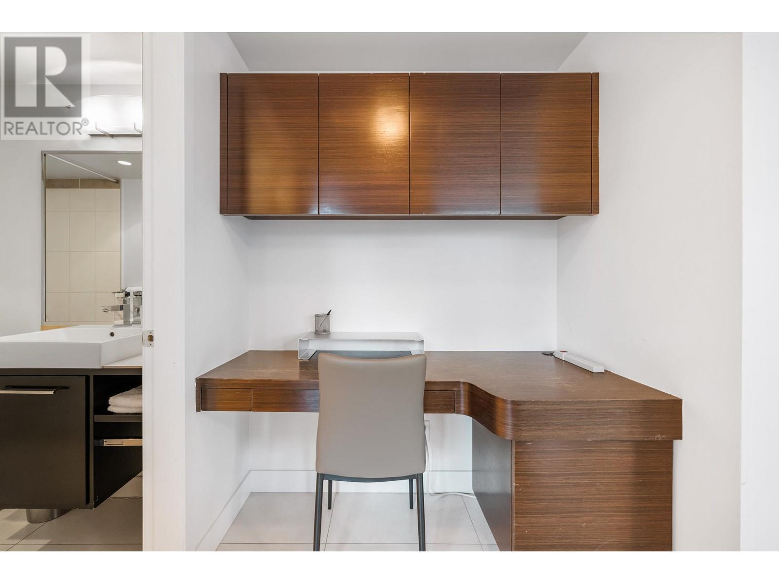 Listing Picture 20 of 34 : 506 633 ABBOTT STREET, Vancouver / 溫哥華 - 魯藝地產 Yvonne Lu Group - MLS Medallion Club Member