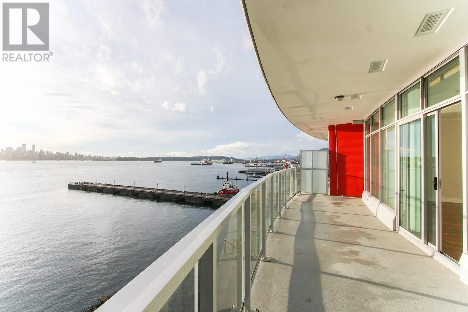 701 185 Victory Ship Way, North Vancouver, British Columbia  V7L 0G2 - Photo 3 - R2974954