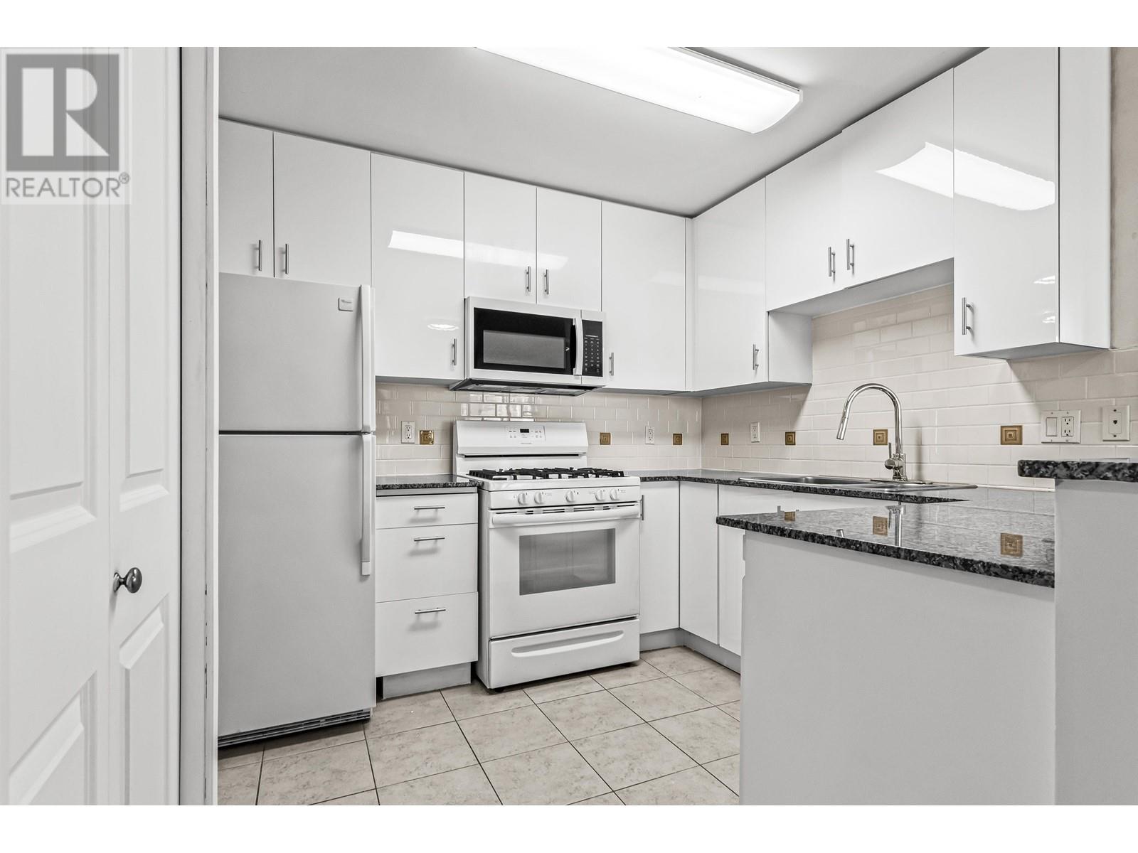 606 8460 Granville Avenue, Richmond, British Columbia  V6Y 4E7 - Photo 13 - R2967382