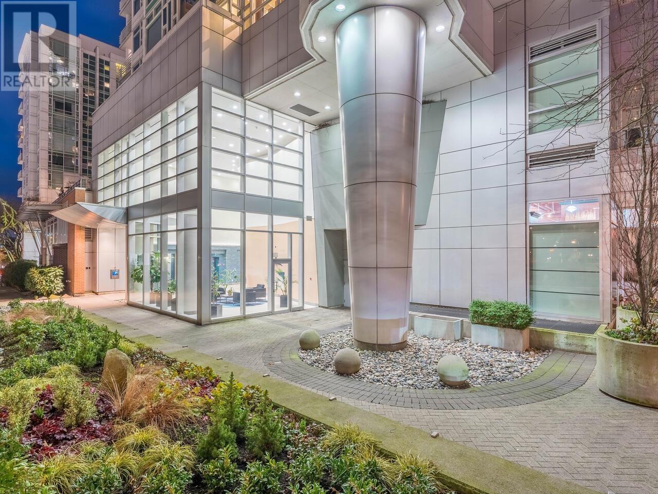 2008 198 AQUARIUS MEWS, Vancouver