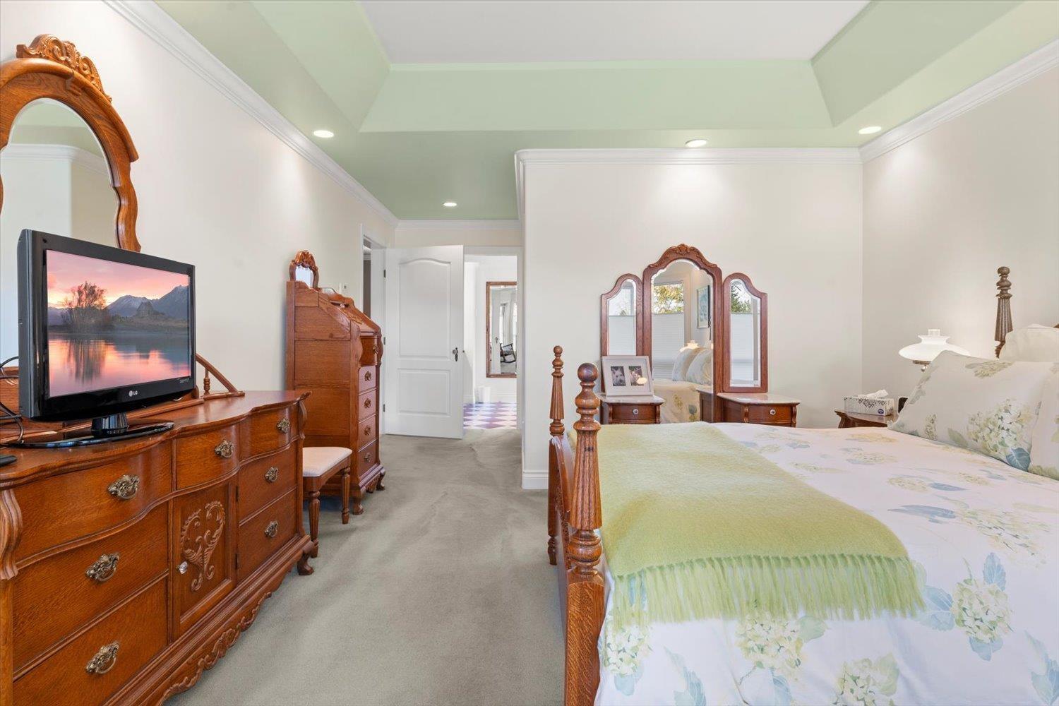 5862 248 Street, Langley, British Columbia  V4W 1B9 - Photo 11 - R2974230