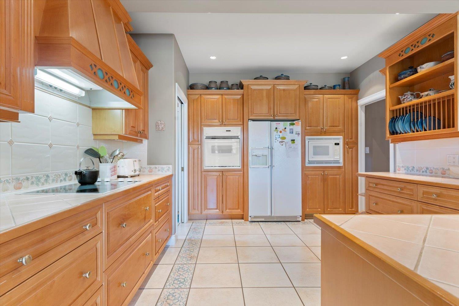 5862 248 Street, Langley, British Columbia  V4W 1B9 - Photo 6 - R2974230
