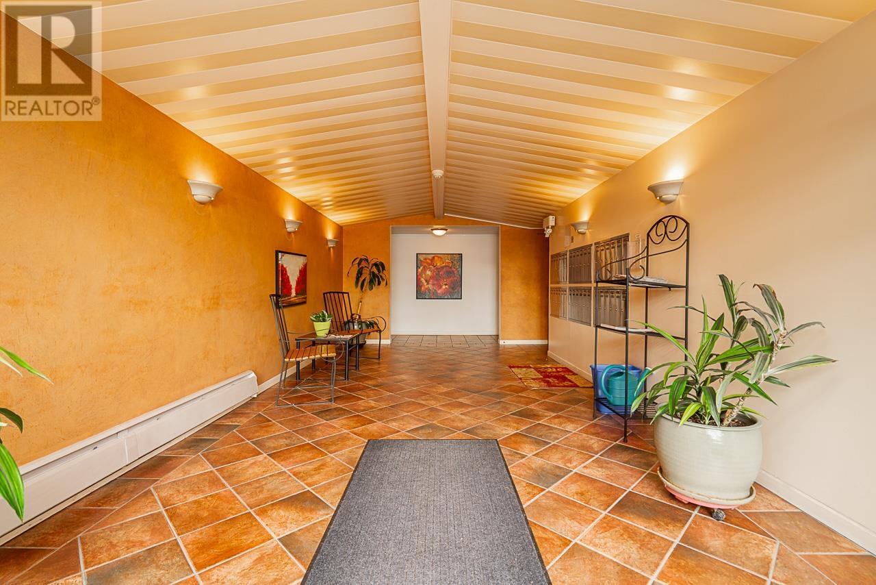 108 307 W 2nd Street, North Vancouver, British Columbia  V7M 1E2 - Photo 4 - R2974626