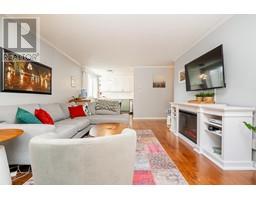 108 307 W 2ND STREET, North Vancouver, British Columbia