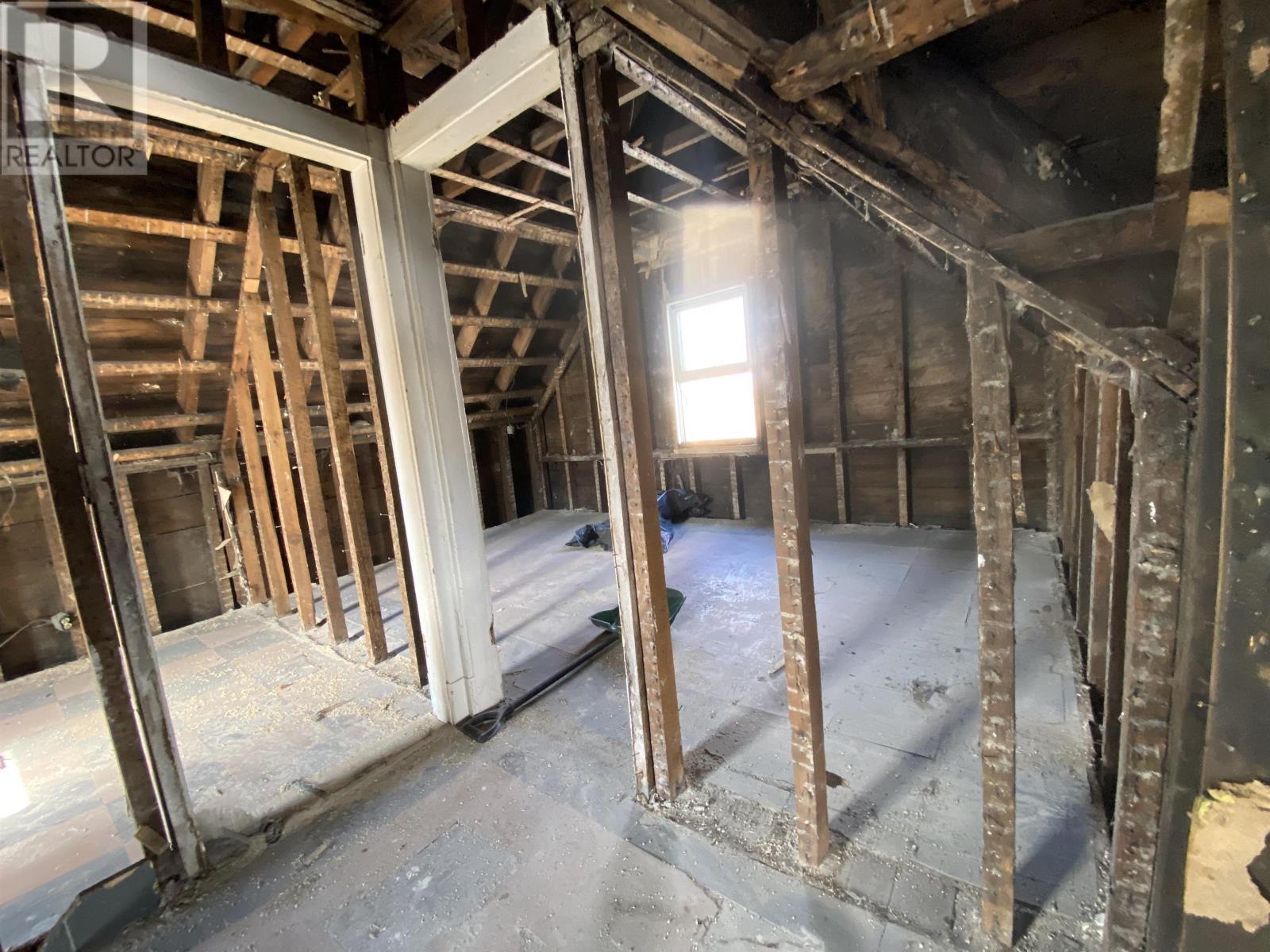 230 Atlantic Street, Sydney Mines, Nova Scotia  B1V 1W8 - Photo 14 - 202504435