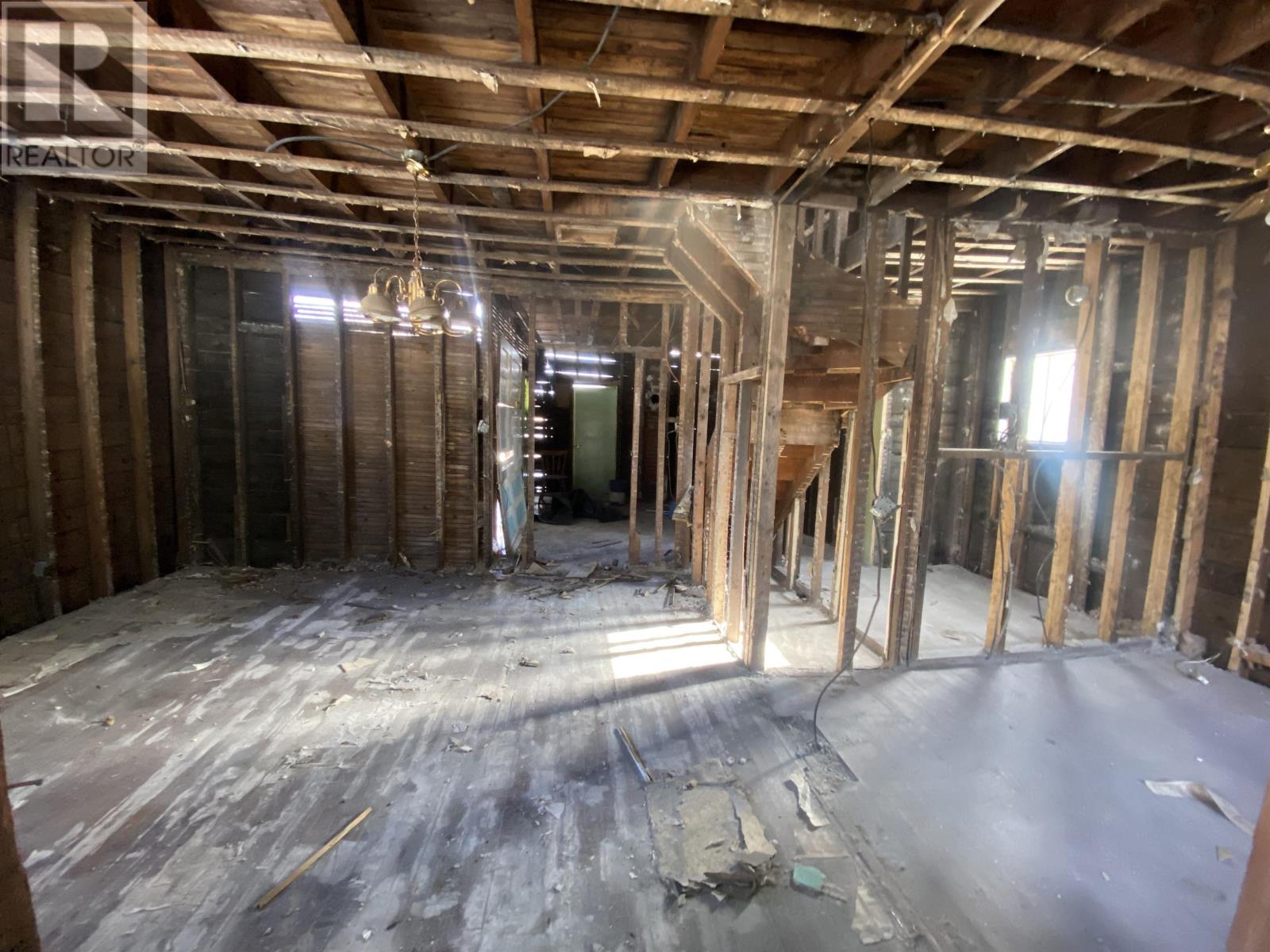 230 Atlantic Street, Sydney Mines, Nova Scotia  B1V 1W8 - Photo 18 - 202504435