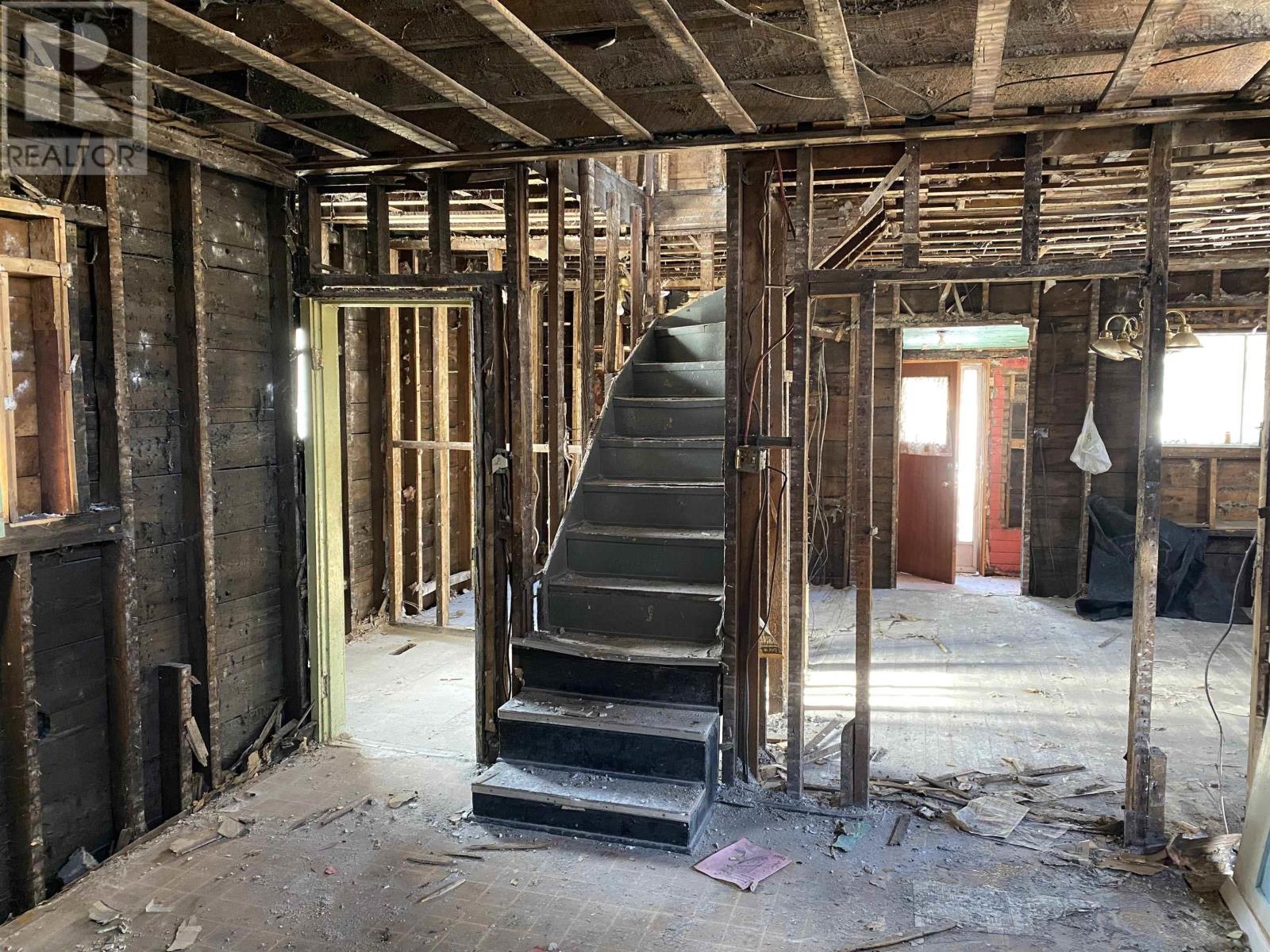 230 Atlantic Street, Sydney Mines, Nova Scotia  B1V 1W8 - Photo 20 - 202504435